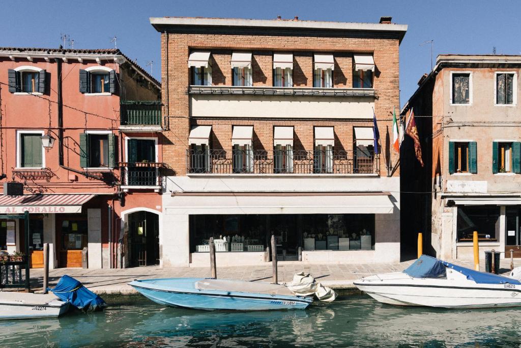 Murano Palace photo