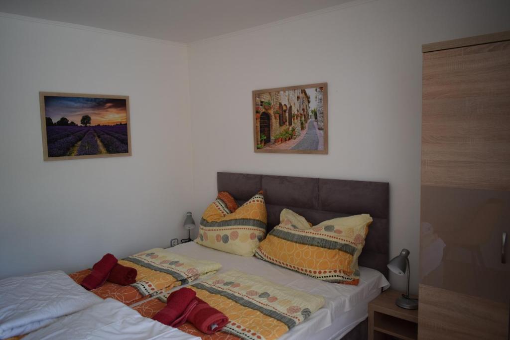 Silatti Panzio-Apartmanhaz photo