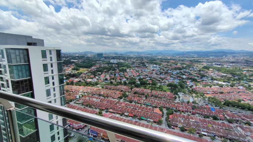 Nins Evo Bangi photo