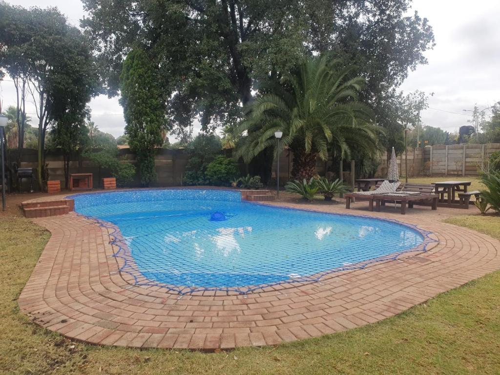 SM Africa Guest House — Hotel in Johannesburg