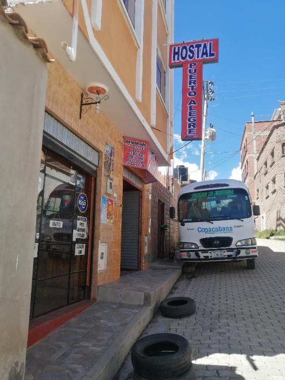 Hostal Puerto Alegre — Hotel in Copacabana