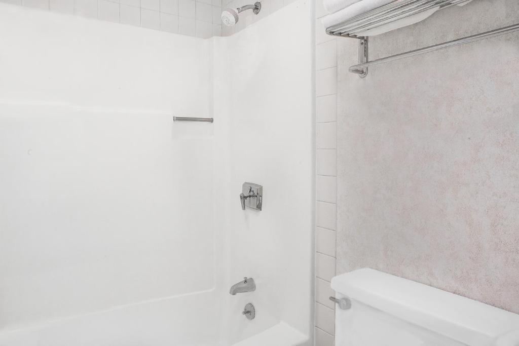 Days Inn by Wyndham Wilkes Barre photo