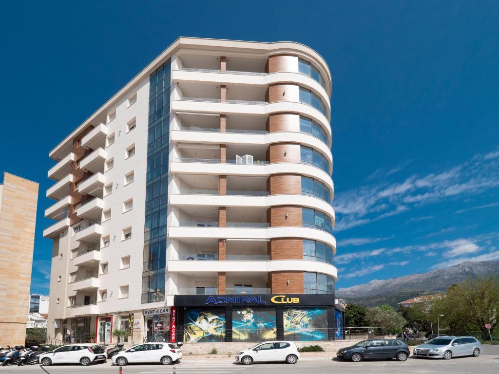 Seaside Rest Apartments - 1
