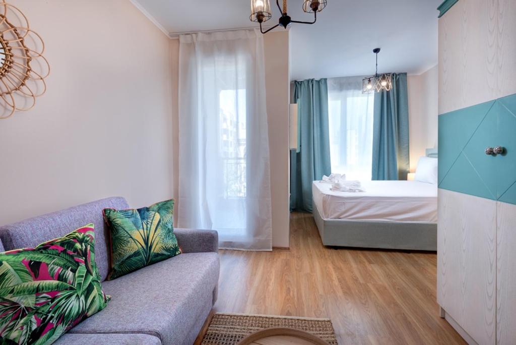 Izida Palace Apartments photo