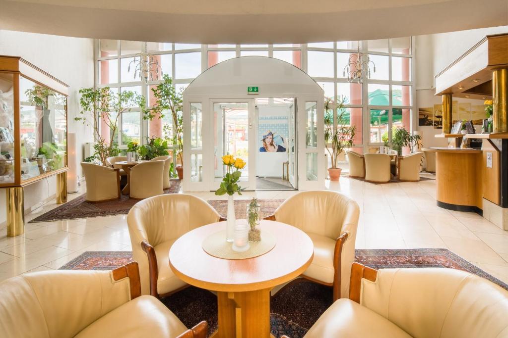 ACHAT Hotel Lohr am Main photo