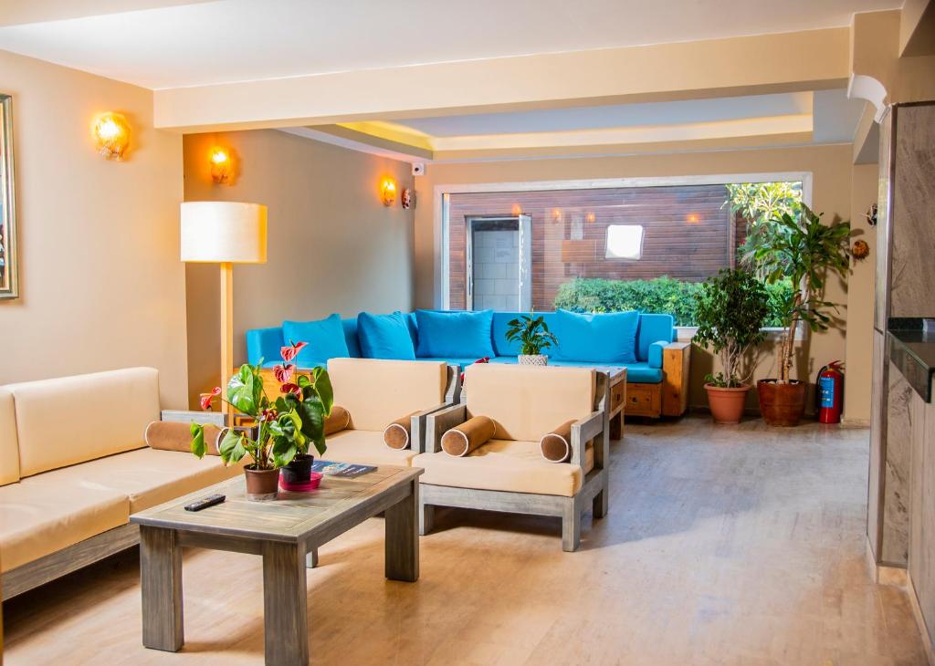 Blue Bay Beach Hotel photo