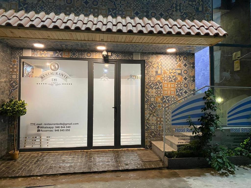 Residence DB — Hotel in Luanda
