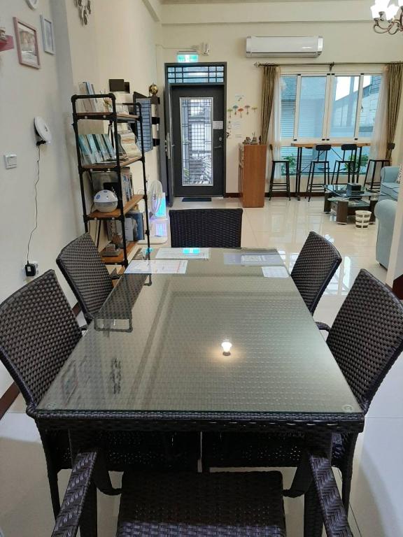 위리 타운쉽의 침실 개 프라이빗 욕실 개 호텔 이미지 2