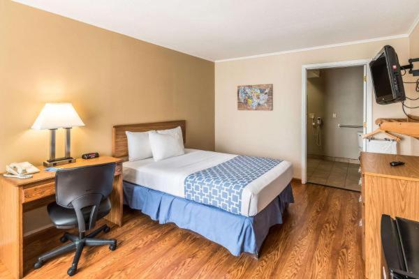Smart Extended Stay photo