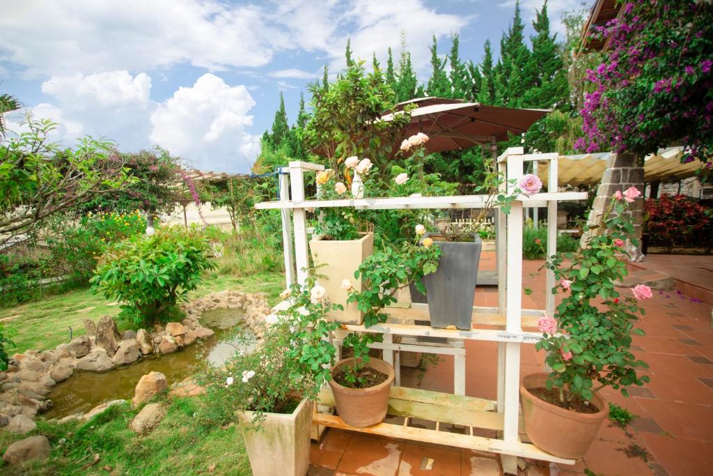 nhim garden house 1 photo