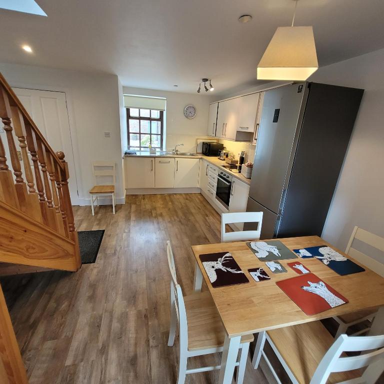 Loch Lomond Finnich Cottages photo 4