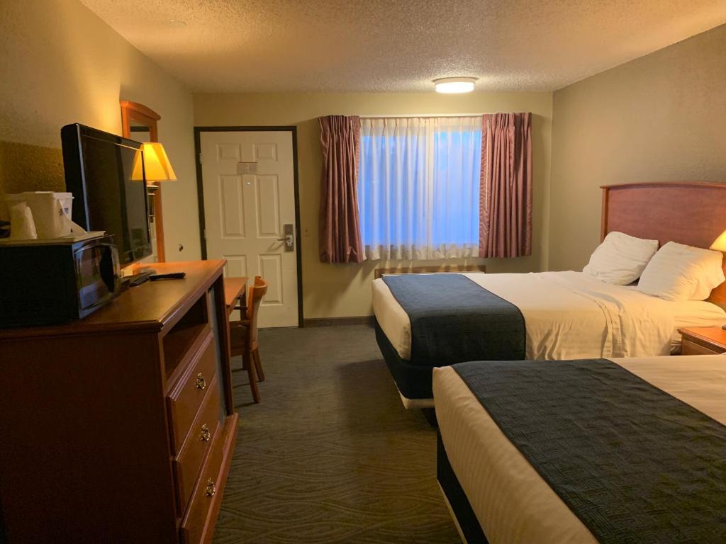 Americas Best Value Inn John Day Photo 9