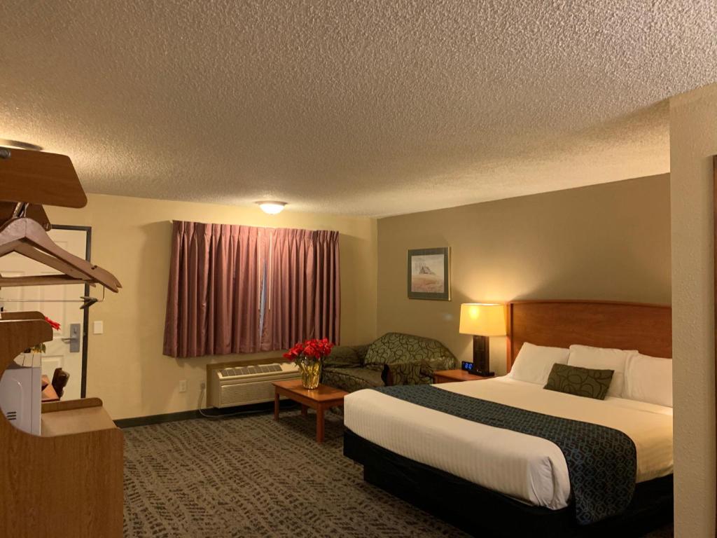 Americas Best Value Inn John Day Photo 17