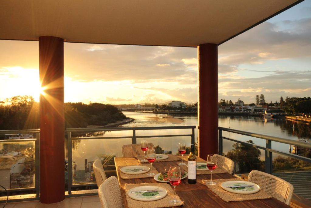 Spinnaker 201, Forster