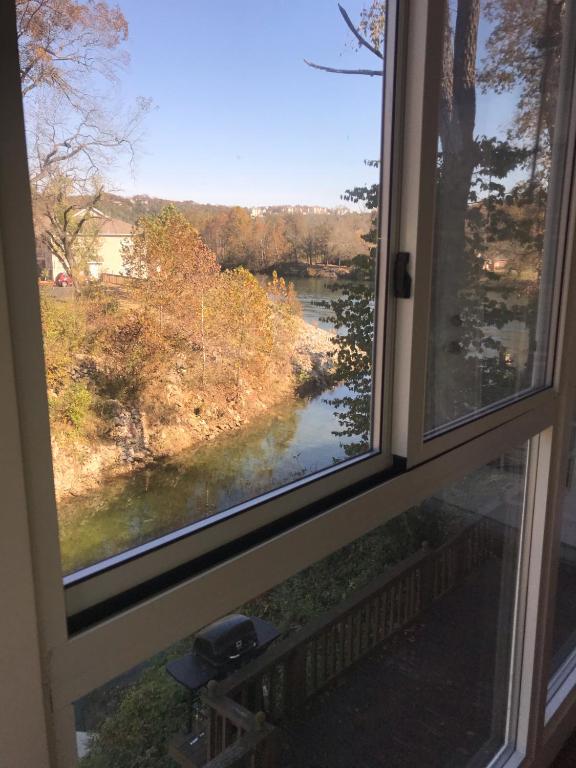 Lakeside Condo on Lake Taneycomo 전경