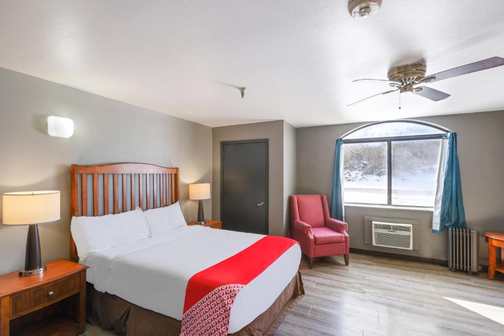 OYO Hotel Edmond - University of Central Oklahoma photo