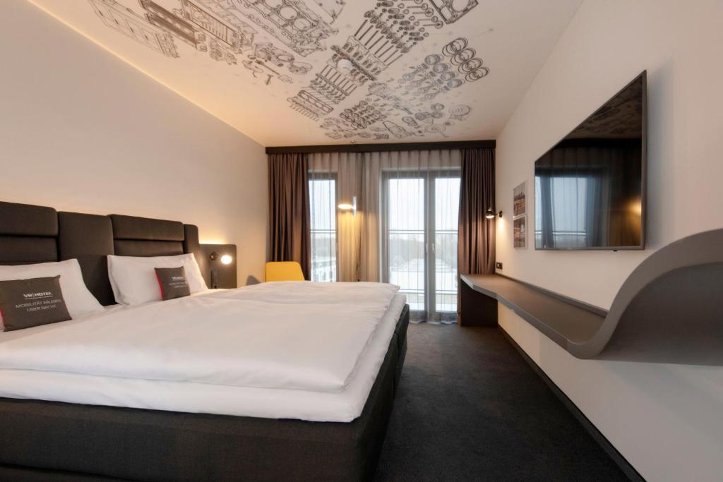 V8 Hotel Köln at MOTORWORLD — Hotel rooms in Cologne, North Rhine-Westphalia