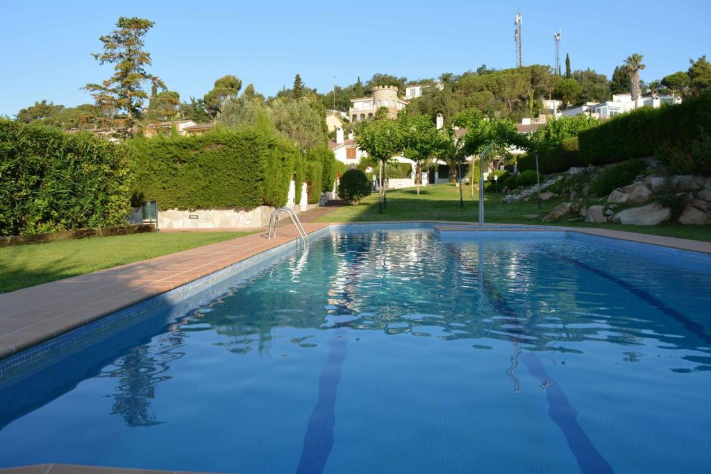 Casa Blanca 19 – Piscina, BBQ y Wifi (5 pax) - 1