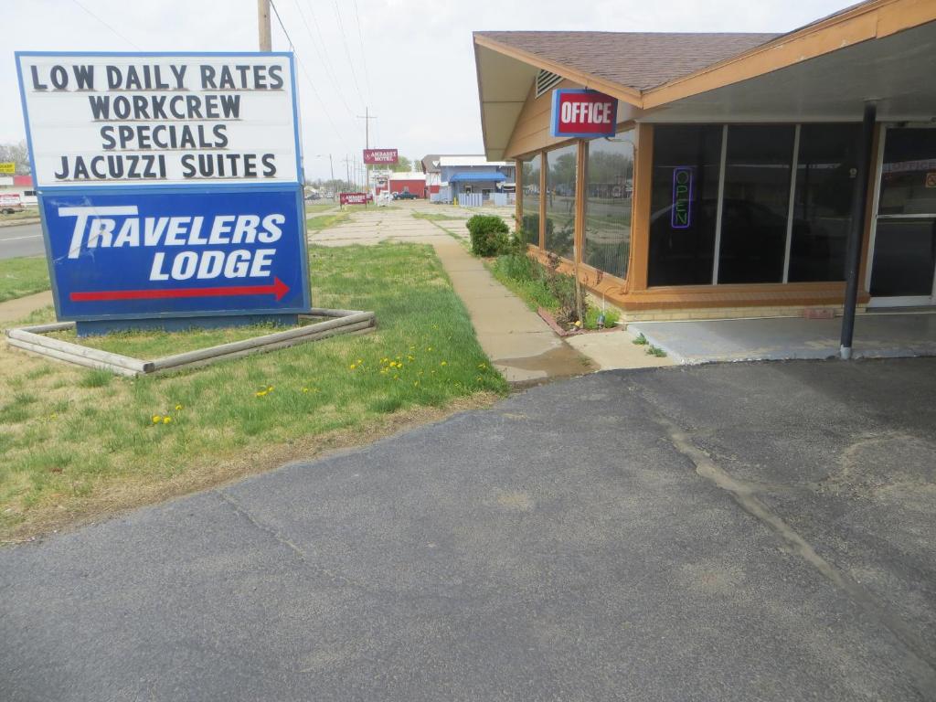 Traveler's Lodge — Hotel in Salina (KS)