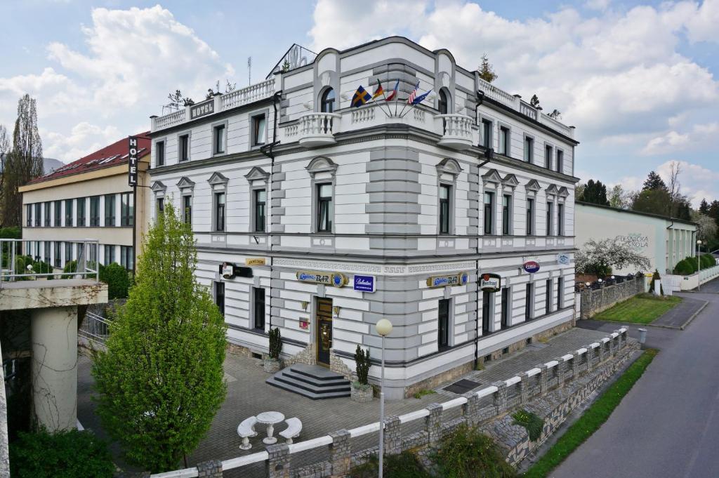 Hotel Cade — Hotel in Pisek
