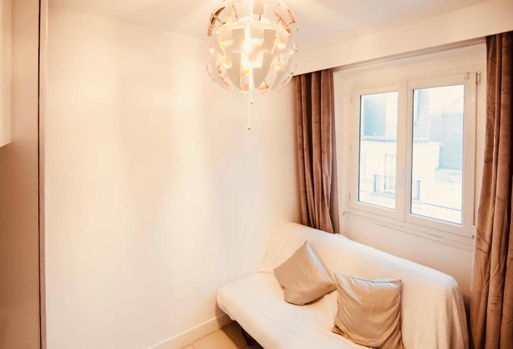 Fully equipped Studio in the heart of Paris - Area champs Elysées - 2