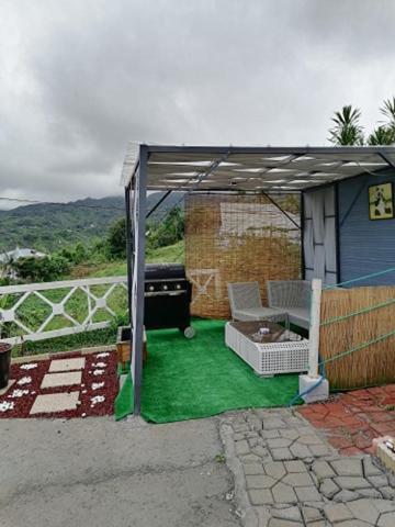 Charmante petite maison dans le Sud ideal pour un couple ou couple avec 2 enfants 전경