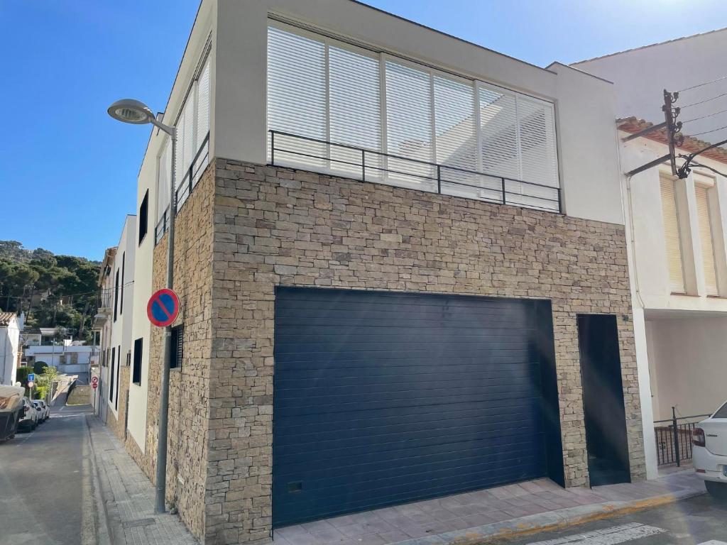 F-1 LLAFRANC 8 PaX, Llafranc