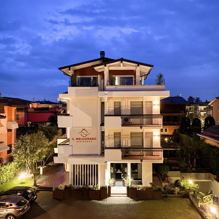 Residence Il Melograno photo