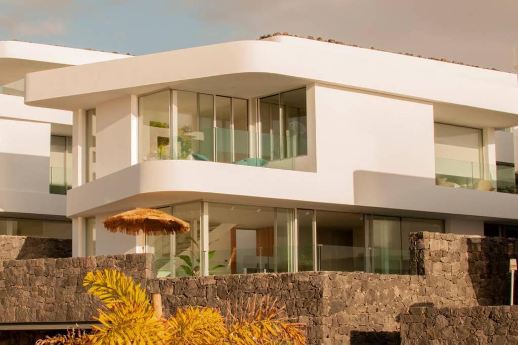 Luxury Villa - new building with panoramic sea view - 2