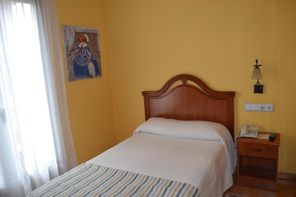 Hostal Quevedo photo