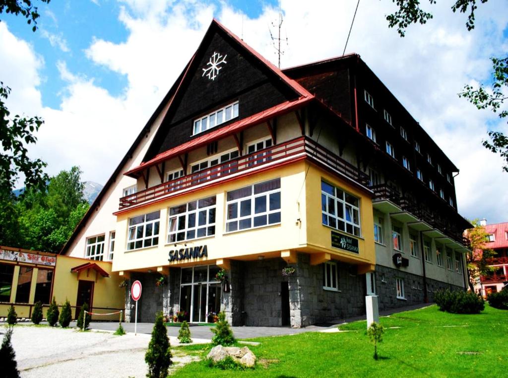 Hotel Sasanka — Hotel in Tatranska Lomnica