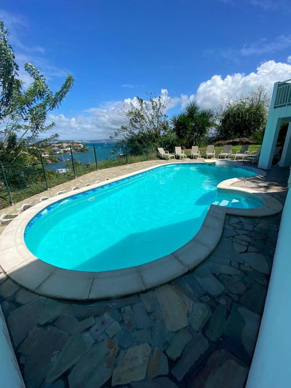 Ti kay dous - Mer des Caraïbes & piscine, Les Trois-Îlets