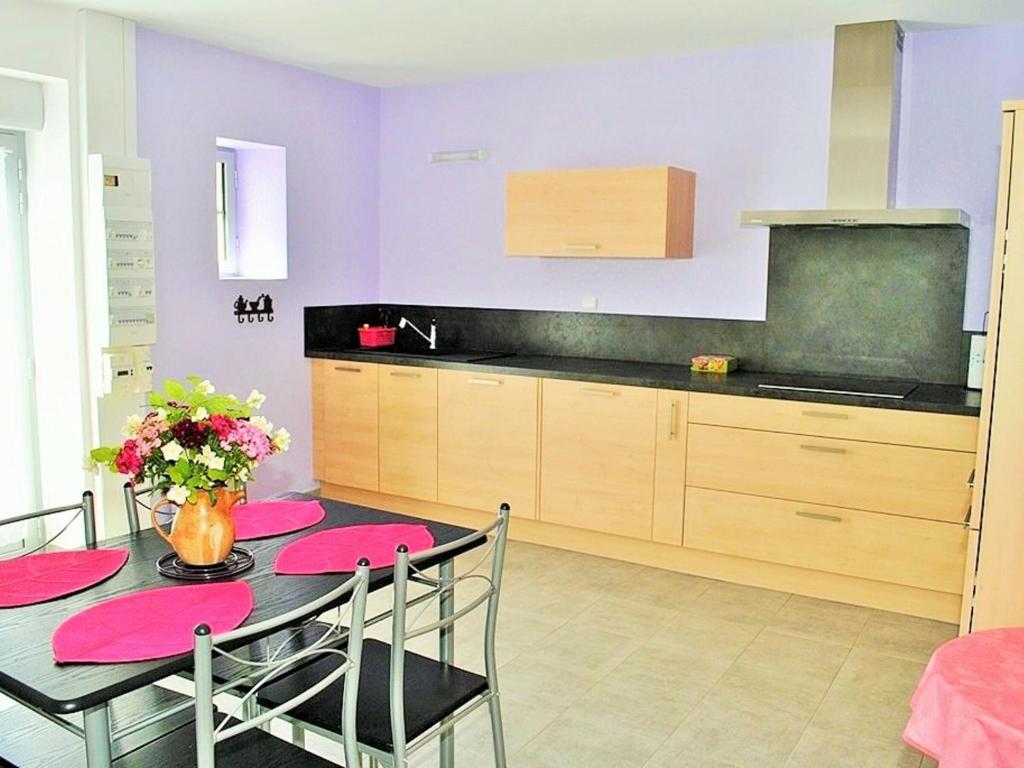 Gîte SainteMauredeTouraine, 4 pièces, 6 personnes FR1381109 ViaMichelin HOTEL Sainte