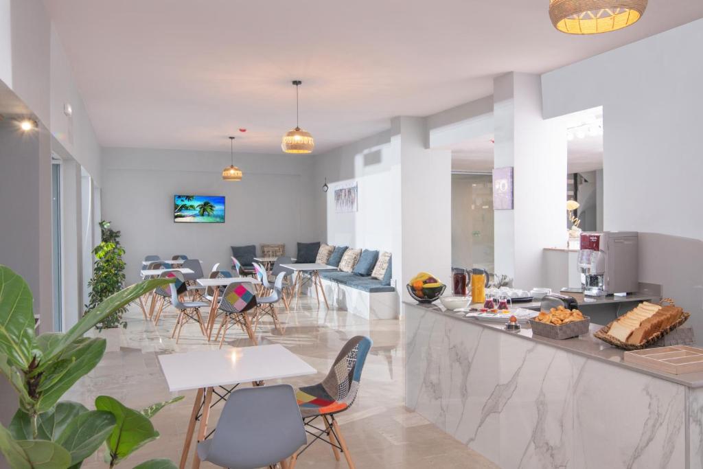 Golden Sunlight Hotel by Checkin レストラン