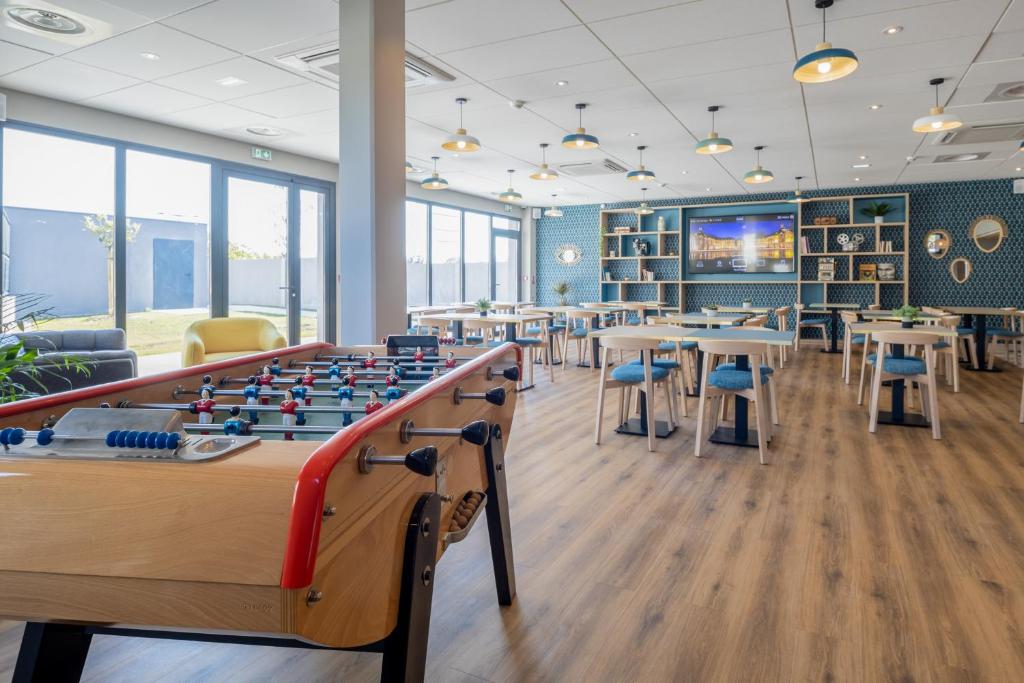 KYRIAD BORDEAUX NORD SAINTE EULALIE レストラン