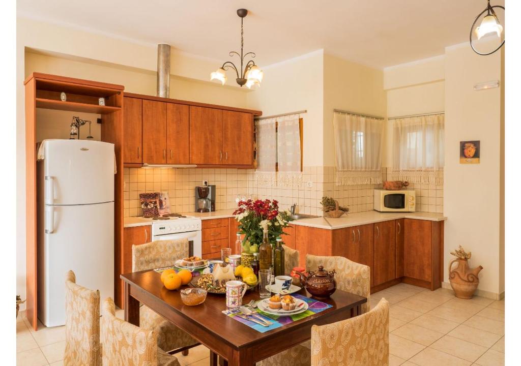 Facilities, Xristinas Seaside Apartments in Crete Island
