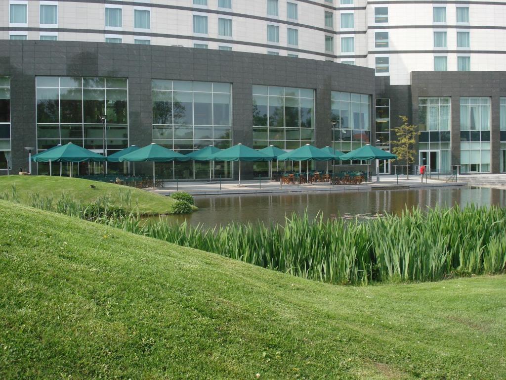 ทัศนียภาพภายนอกโรงแรม