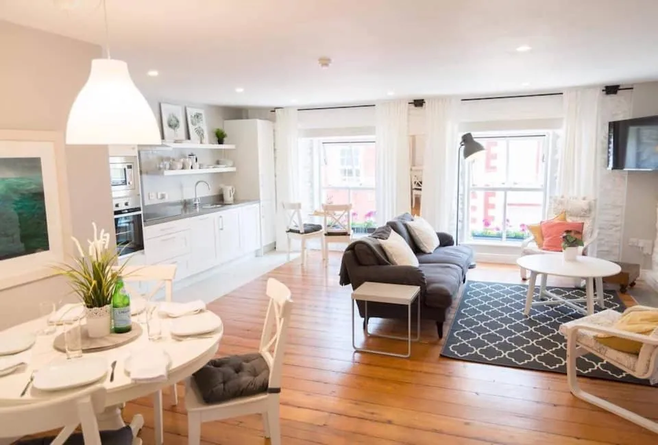 Apartments in Dingle Town Center, hotell Dingle’is