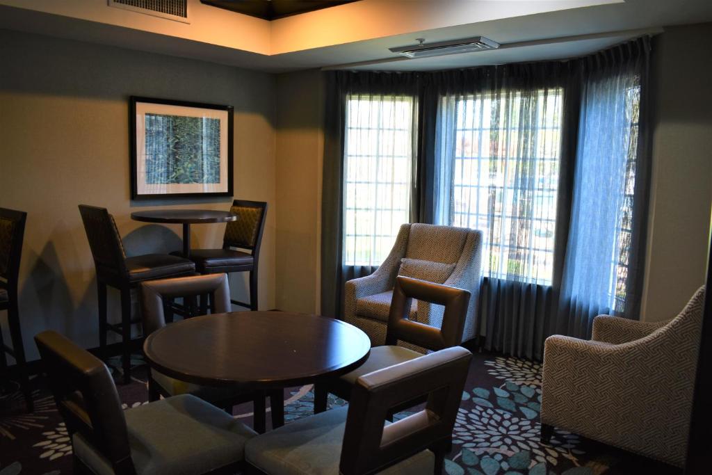 Staybridge Suites Cranbury - South Brunswick photo