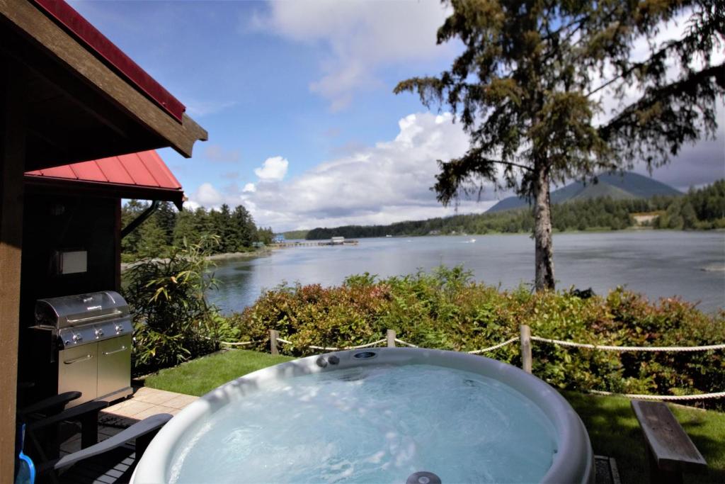 Doc Holiday Cabin by Natural Elements Vacation Rentals photo
