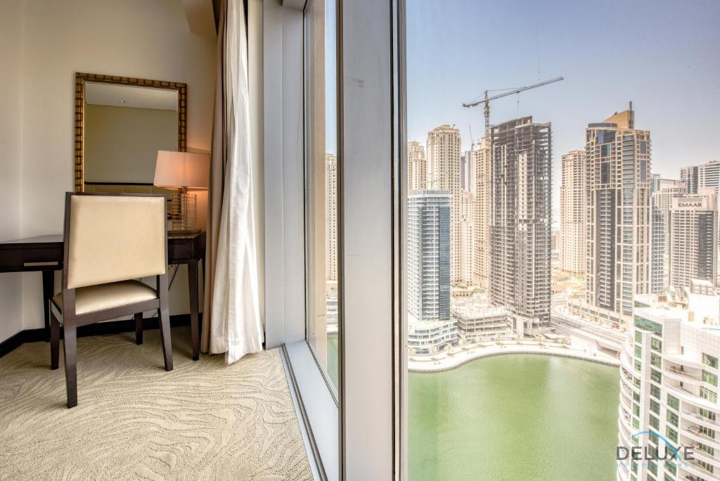 Exquisite 1BR at The Address Residences Dubai Marina by Deluxe Holiday Homes 전경