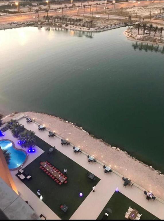 Golden Tulip Al Khobar Suites photo
