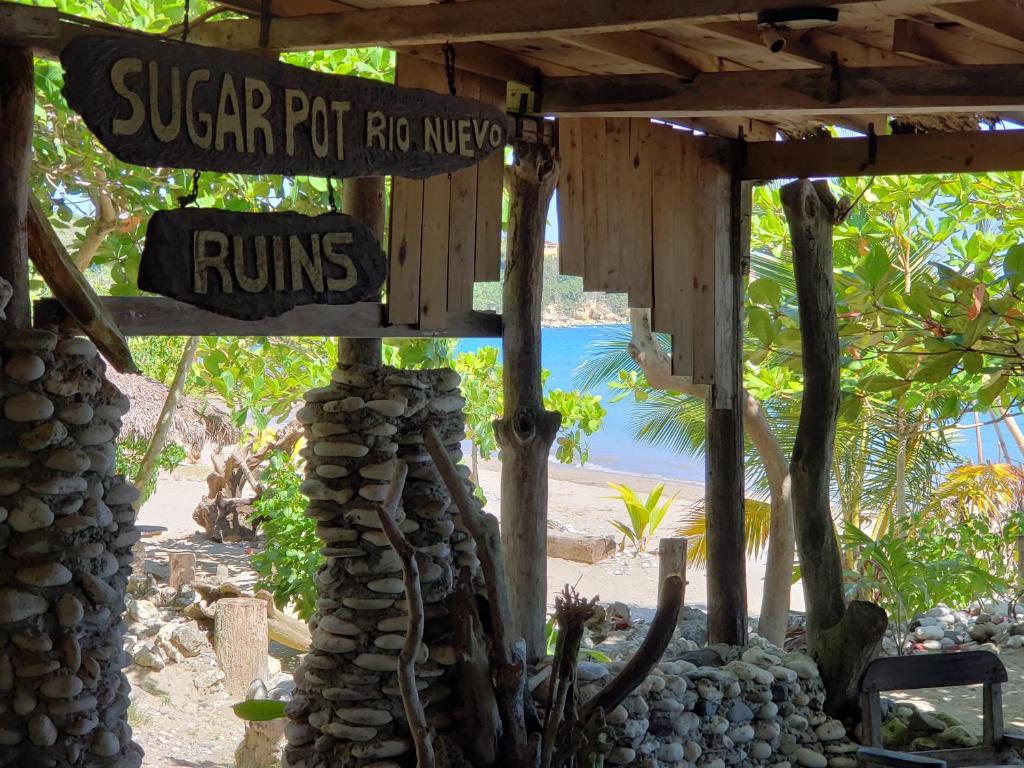 Sea Shell Palms, Ocho Rios photo
