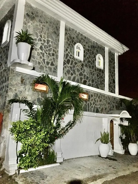 Résidence ARCHANGE, hotel v destinaci Pointe-Noire
