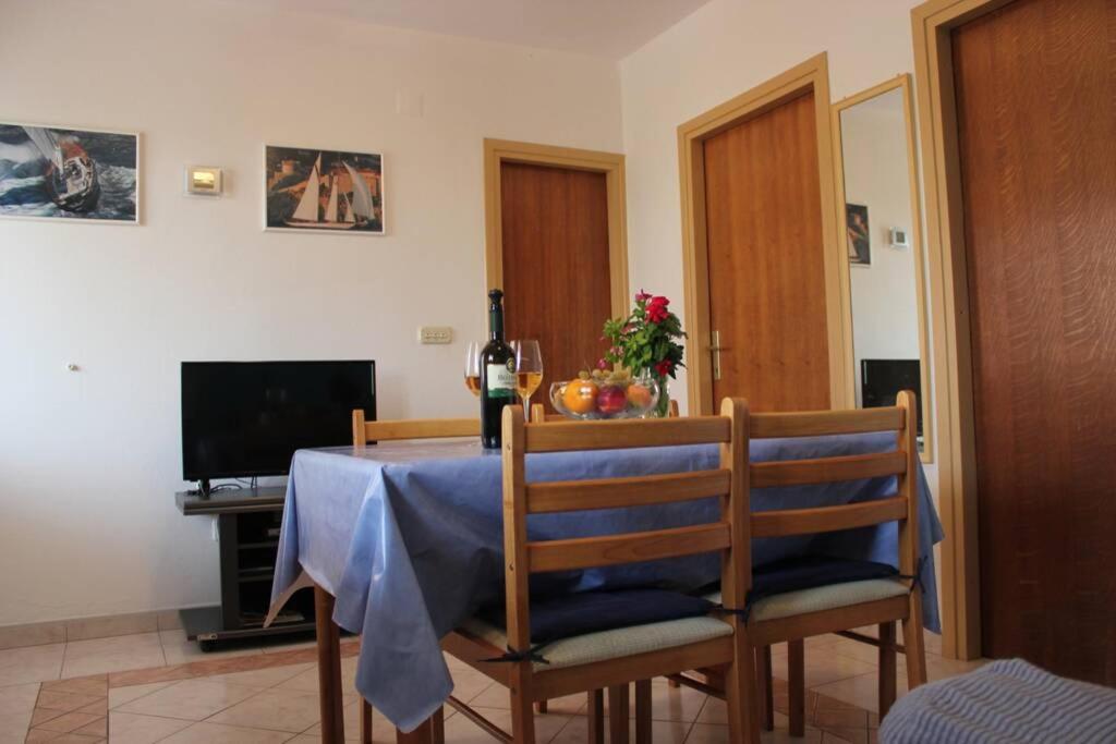 Orhideja Apartment, Lukoran