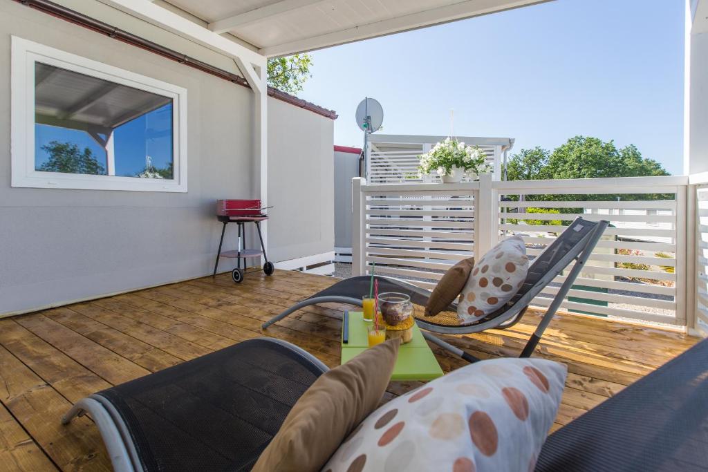 Zelena Laguna Mobile Homes photo