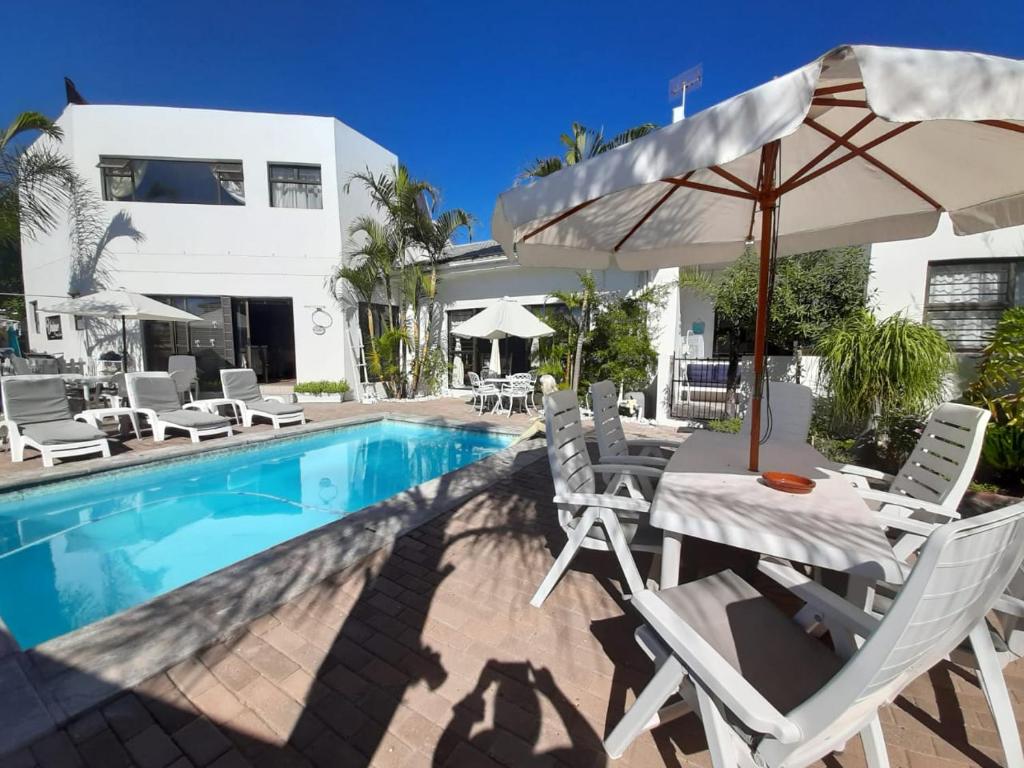 Au Plais De Langebaan at Palm Tree Villa photo