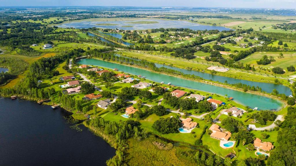 SWISS 101 - Lake Olsen, Clermont