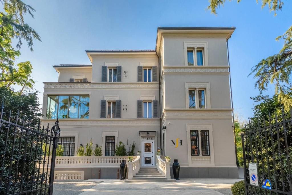 Mysuiteshome Apartments — Hotel in Bologna