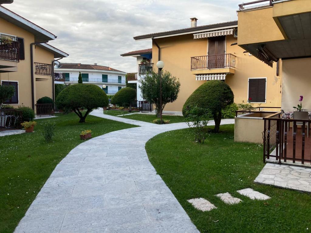 Appartamento a Peschiera del Garda con piscina - 3